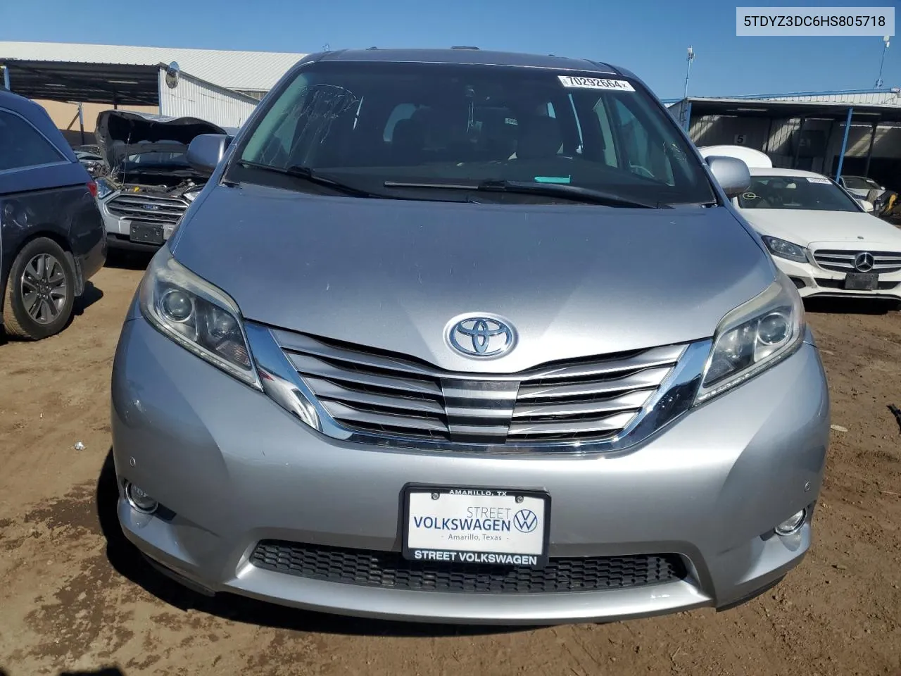 2017 Toyota Sienna Xle VIN: 5TDYZ3DC6HS805718 Lot: 70292664