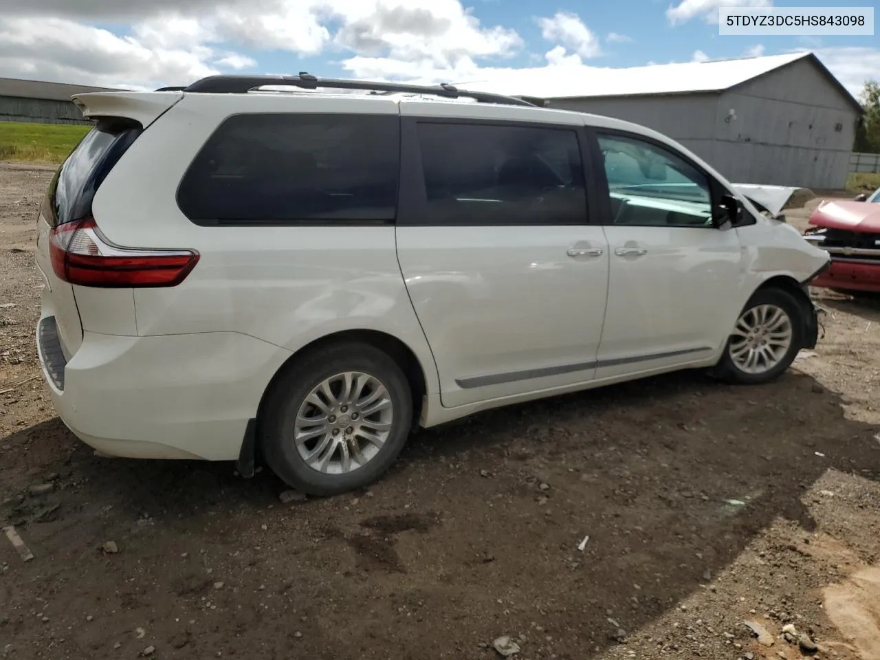 2017 Toyota Sienna Xle VIN: 5TDYZ3DC5HS843098 Lot: 70294094