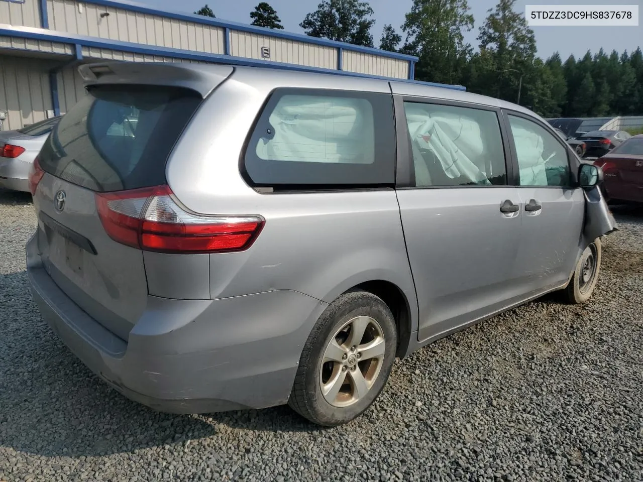 5TDZZ3DC9HS837678 2017 Toyota Sienna