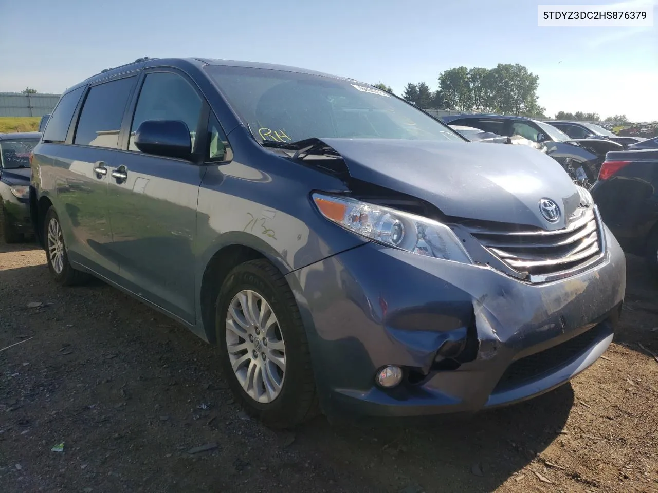 2017 Toyota Sienna Xle VIN: 5TDYZ3DC2HS876379 Lot: 70398824