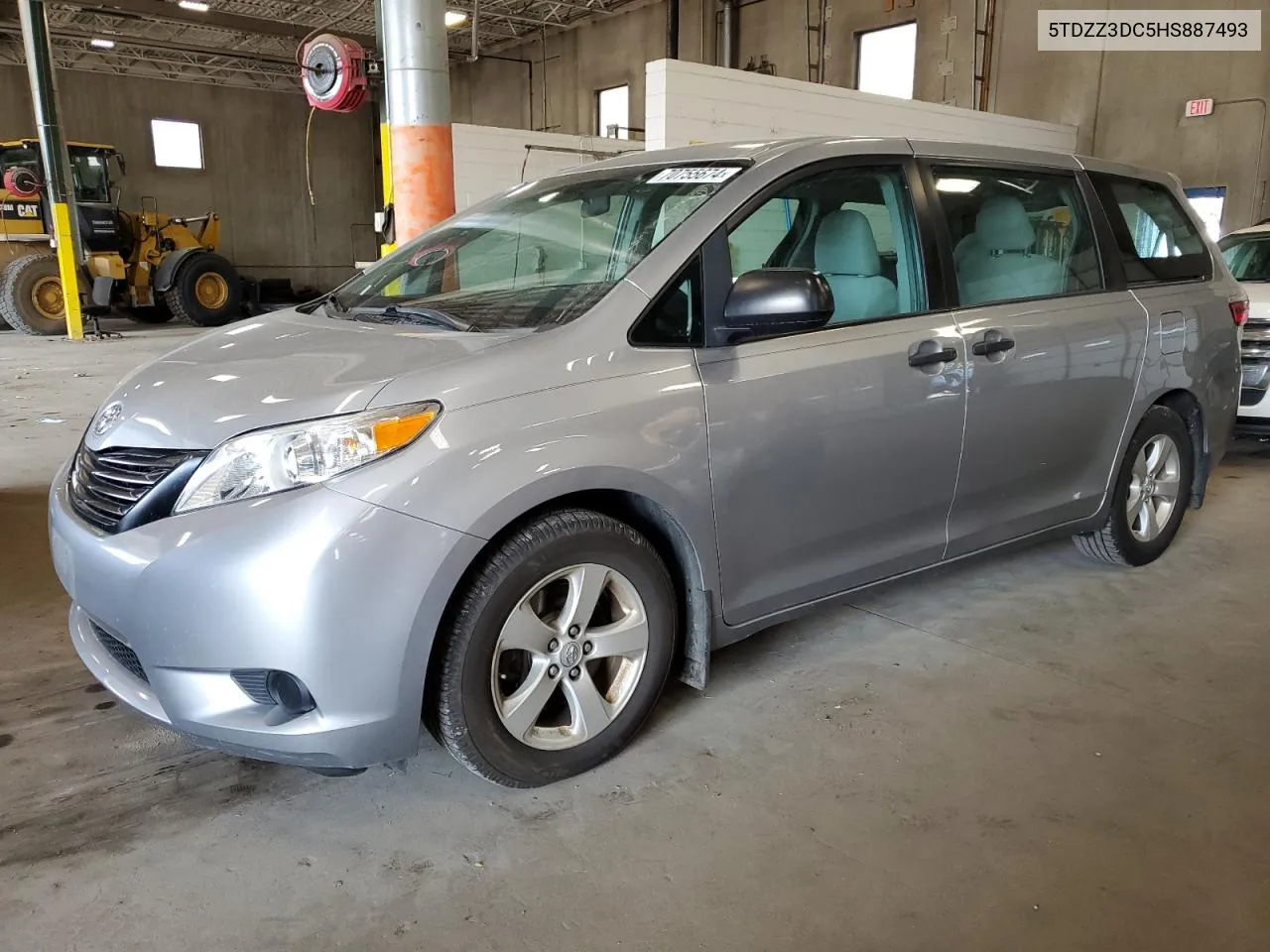 2017 Toyota Sienna VIN: 5TDZZ3DC5HS887493 Lot: 70755674