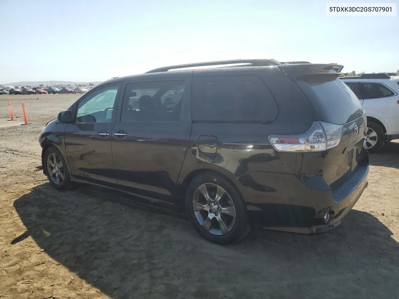 2017 Toyota Sienna Se VIN: 5TDXK3DC2GS707901 Lot: 70836134