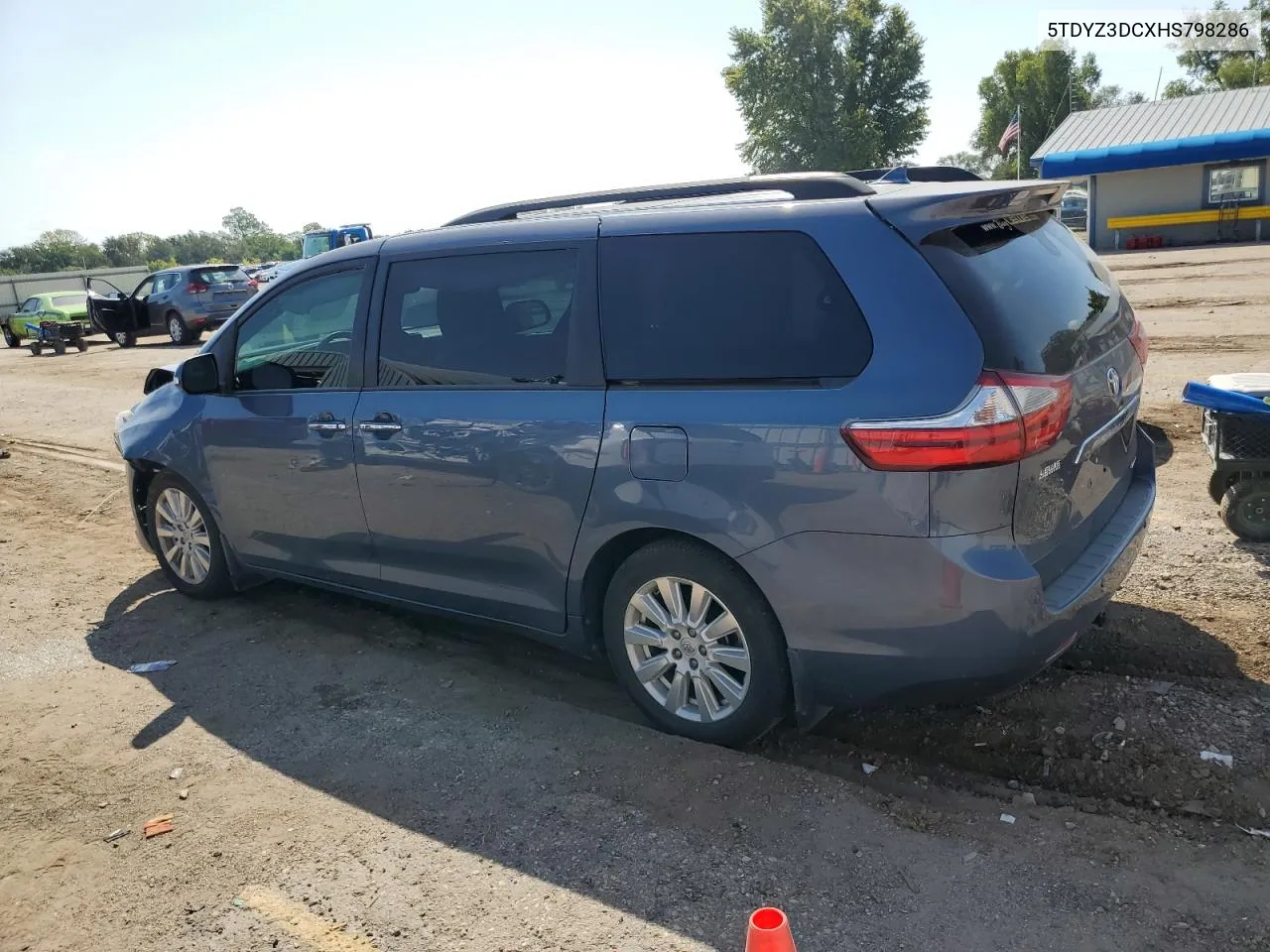 5TDYZ3DCXHS798286 2017 Toyota Sienna Xle