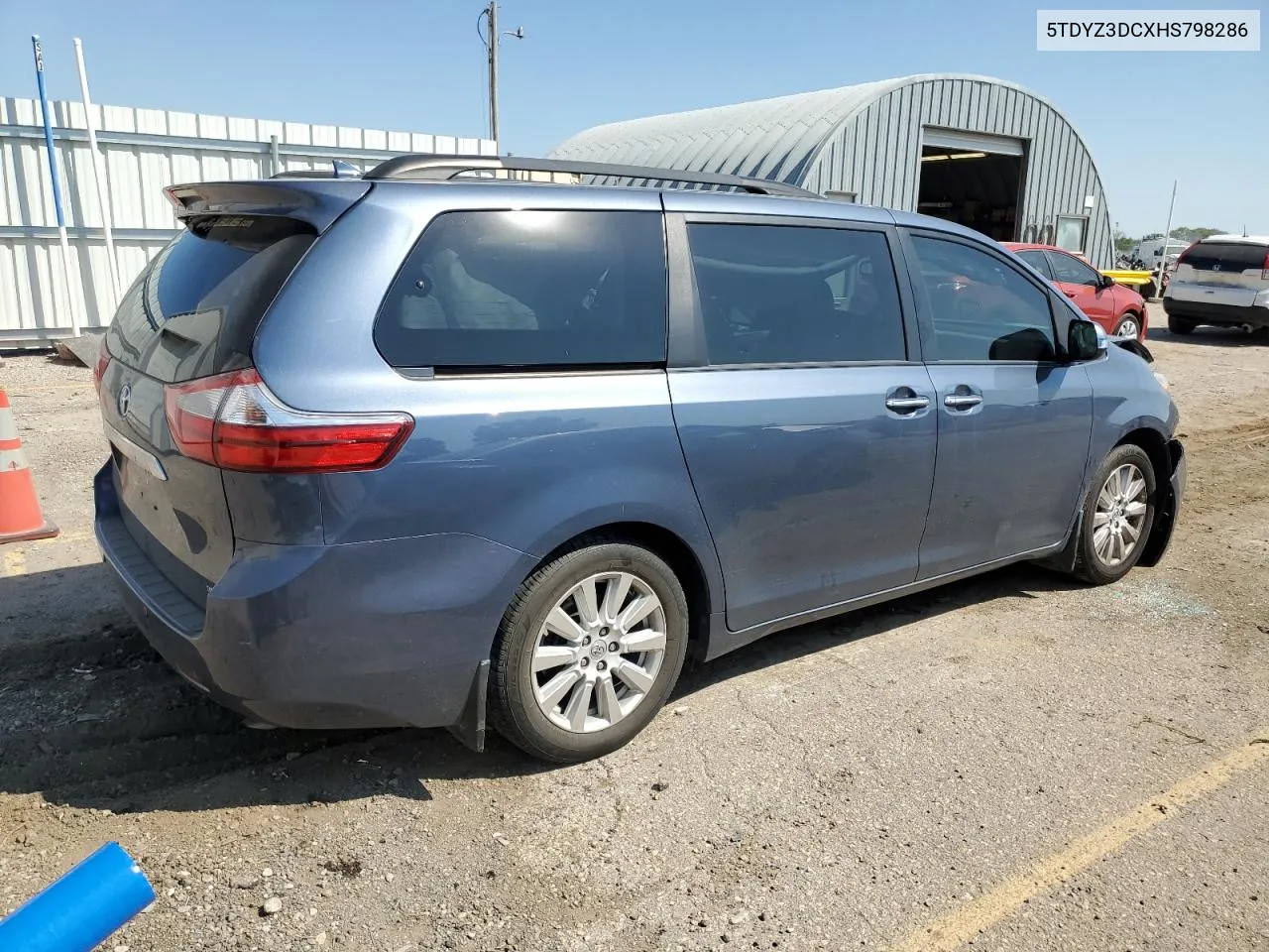 5TDYZ3DCXHS798286 2017 Toyota Sienna Xle