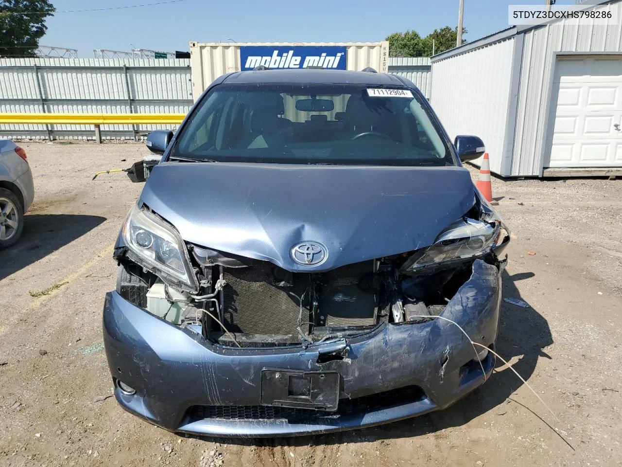 5TDYZ3DCXHS798286 2017 Toyota Sienna Xle