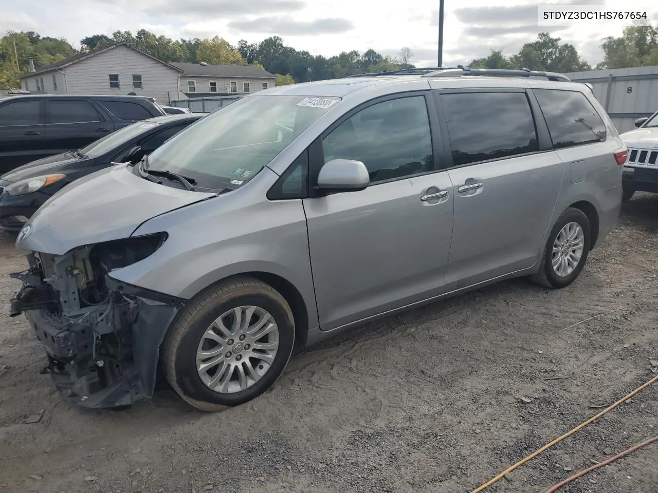 2017 Toyota Sienna Xle VIN: 5TDYZ3DC1HS767654 Lot: 71413884