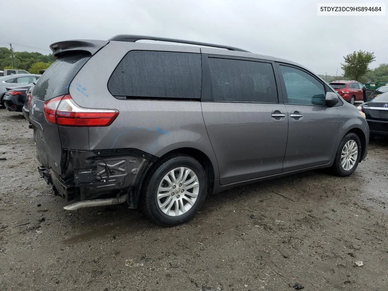 5TDYZ3DC9HS894684 2017 Toyota Sienna Xle