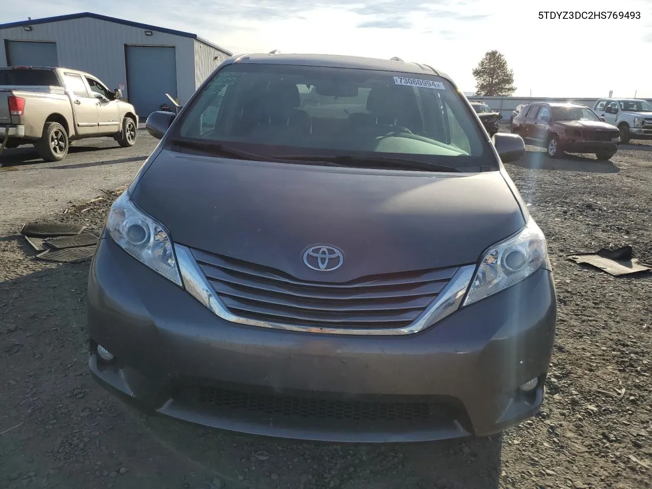 2017 Toyota Sienna Xle VIN: 5TDYZ3DC2HS769493 Lot: 73060994