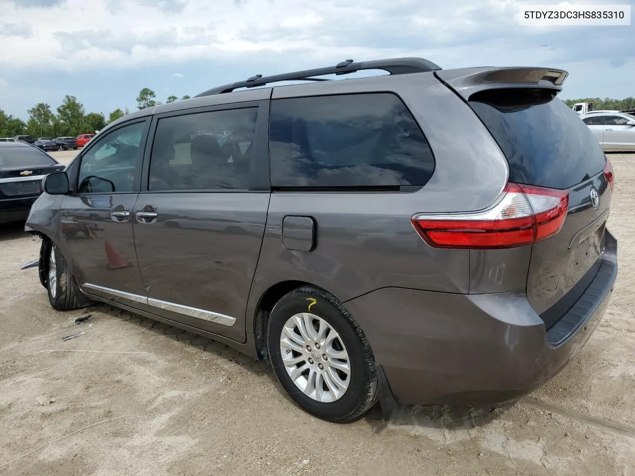 2017 Toyota Sienna Xle VIN: 5TDYZ3DC3HS835310 Lot: 73169854