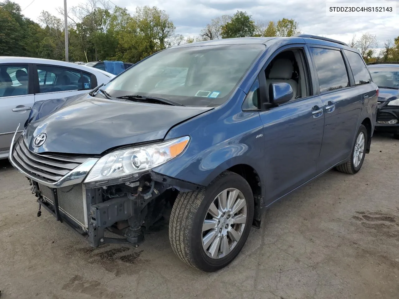 5TDDZ3DC4HS152143 2017 Toyota Sienna Xle