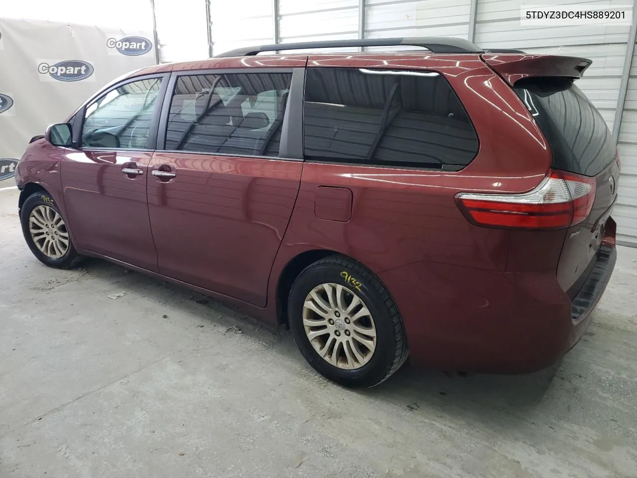 2017 Toyota Sienna Xle VIN: 5TDYZ3DC4HS889201 Lot: 75166294