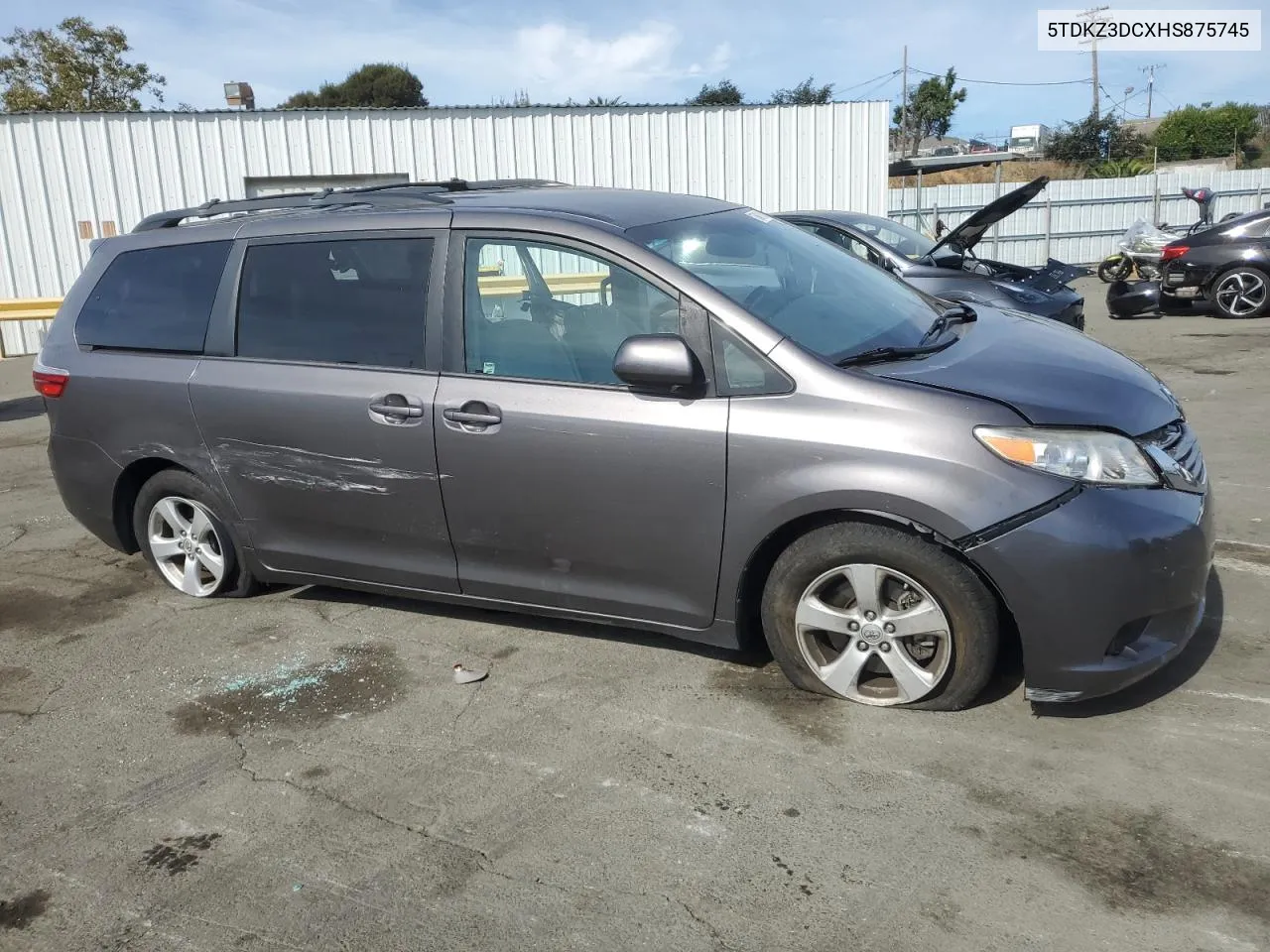 2017 Toyota Sienna Le VIN: 5TDKZ3DCXHS875745 Lot: 75461164