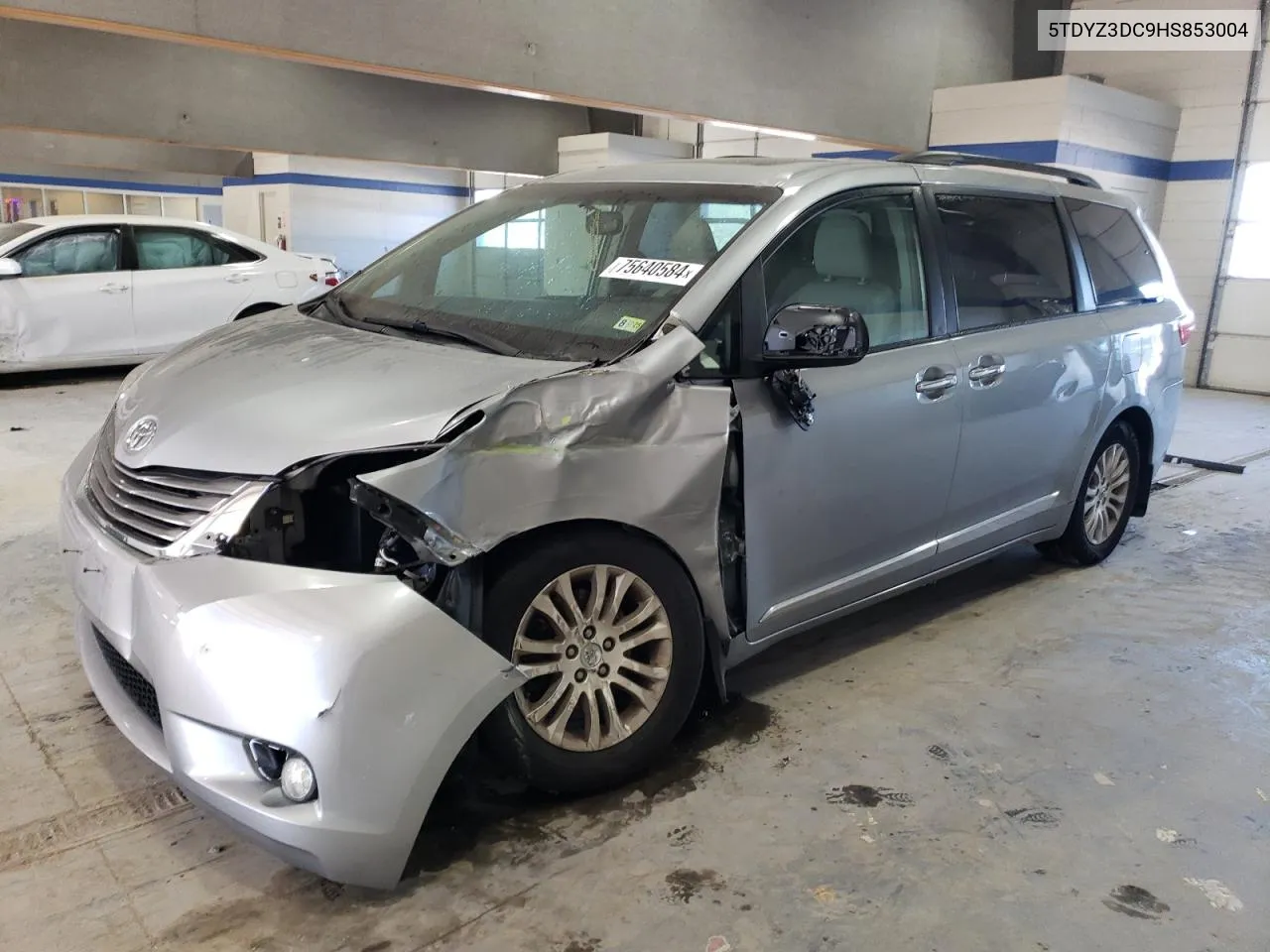 2017 Toyota Sienna Xle VIN: 5TDYZ3DC9HS853004 Lot: 75640584