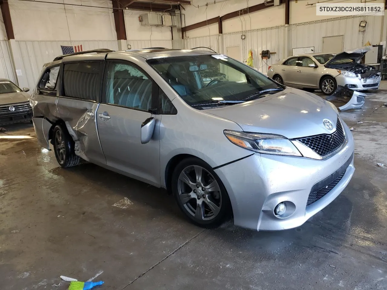 2017 Toyota Sienna Se VIN: 5TDXZ3DC2HS811852 Lot: 75678984