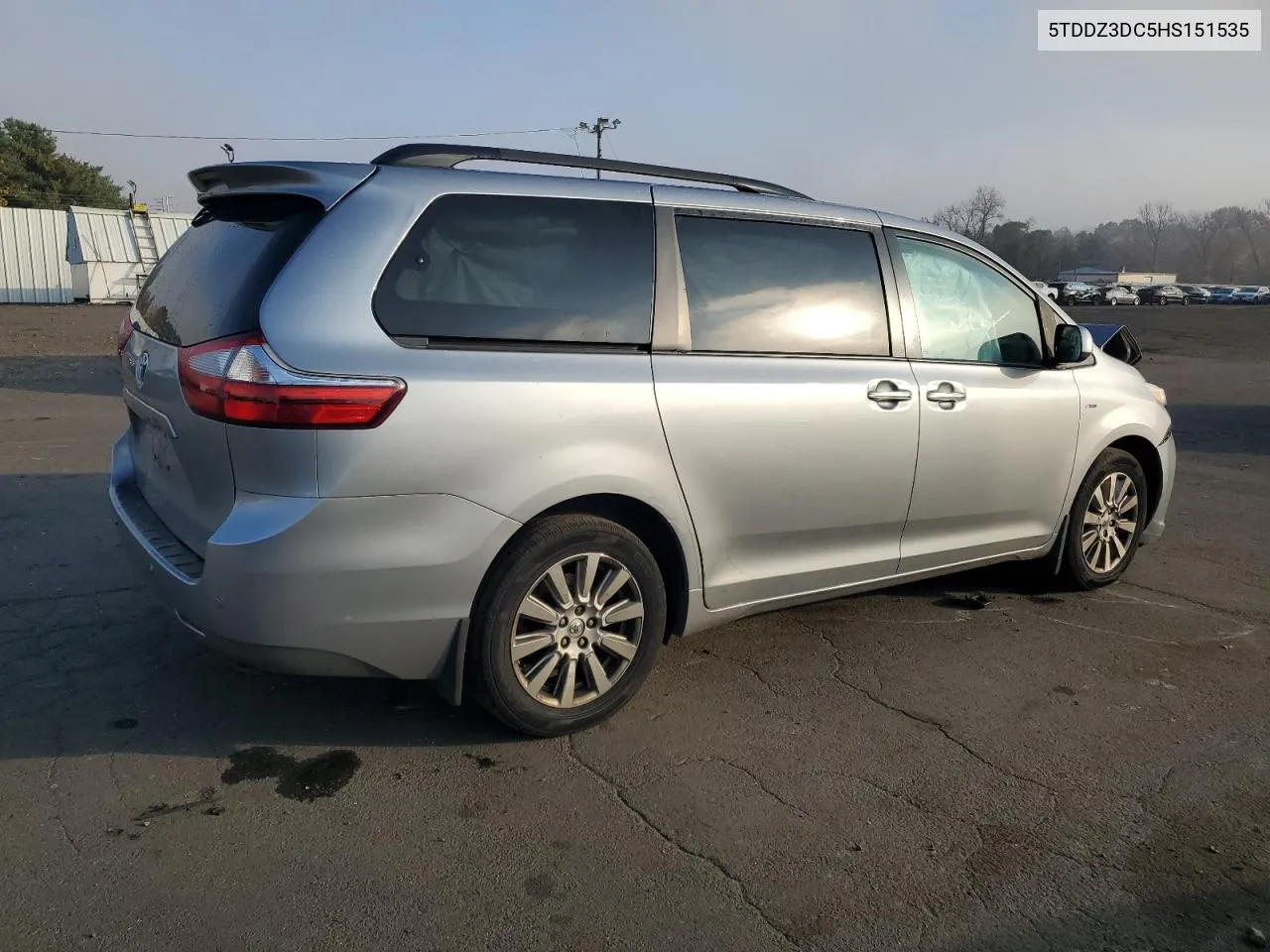 2017 Toyota Sienna Xle VIN: 5TDDZ3DC5HS151535 Lot: 77097164