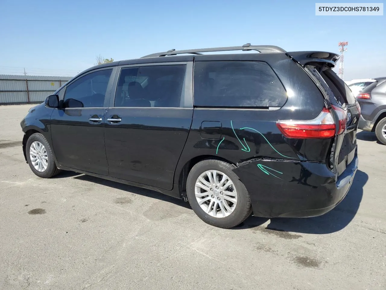 2017 Toyota Sienna Xle VIN: 5TDYZ3DC0HS781349 Lot: 77602304