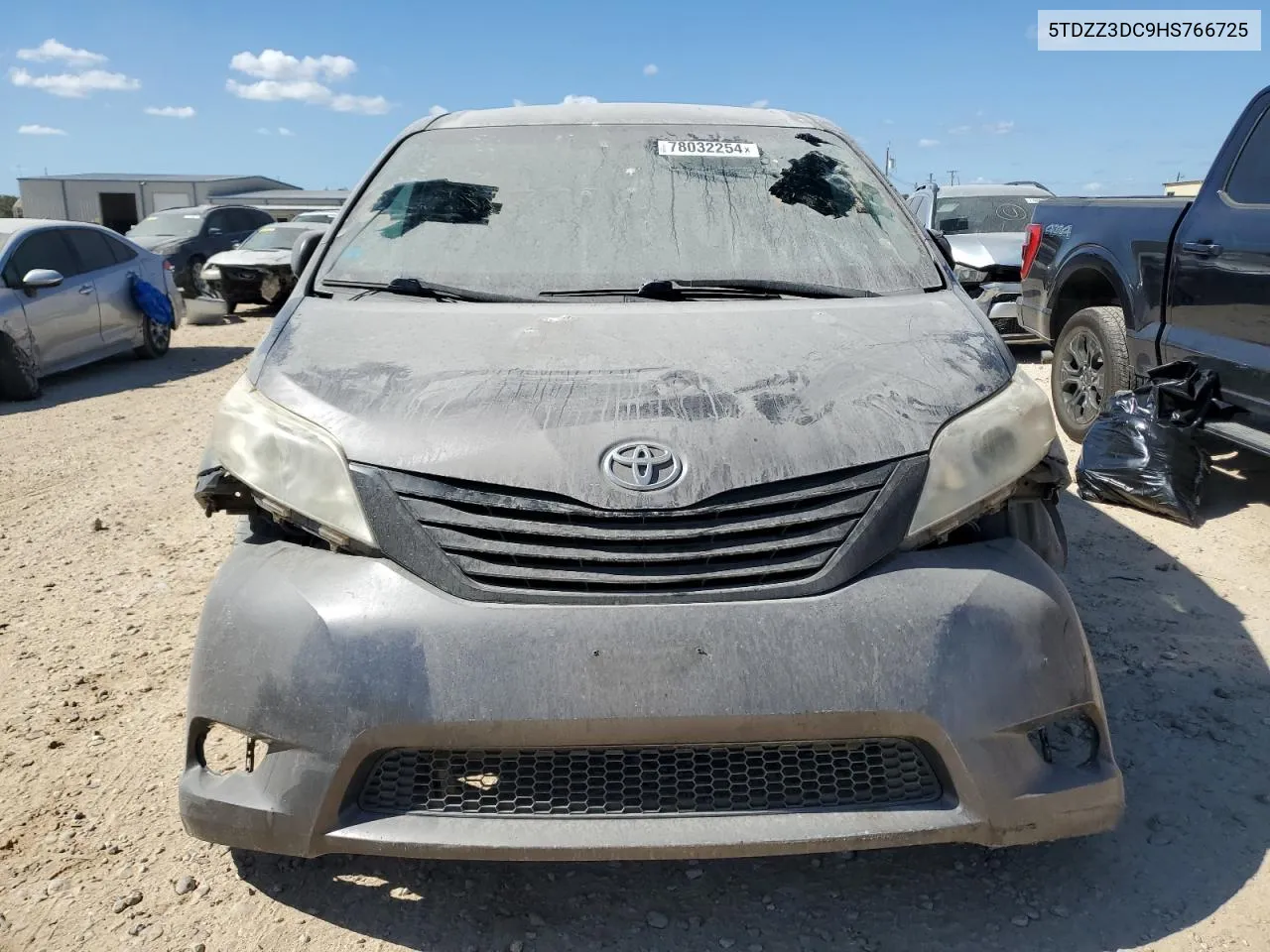 2017 Toyota Sienna VIN: 5TDZZ3DC9HS766725 Lot: 78032254