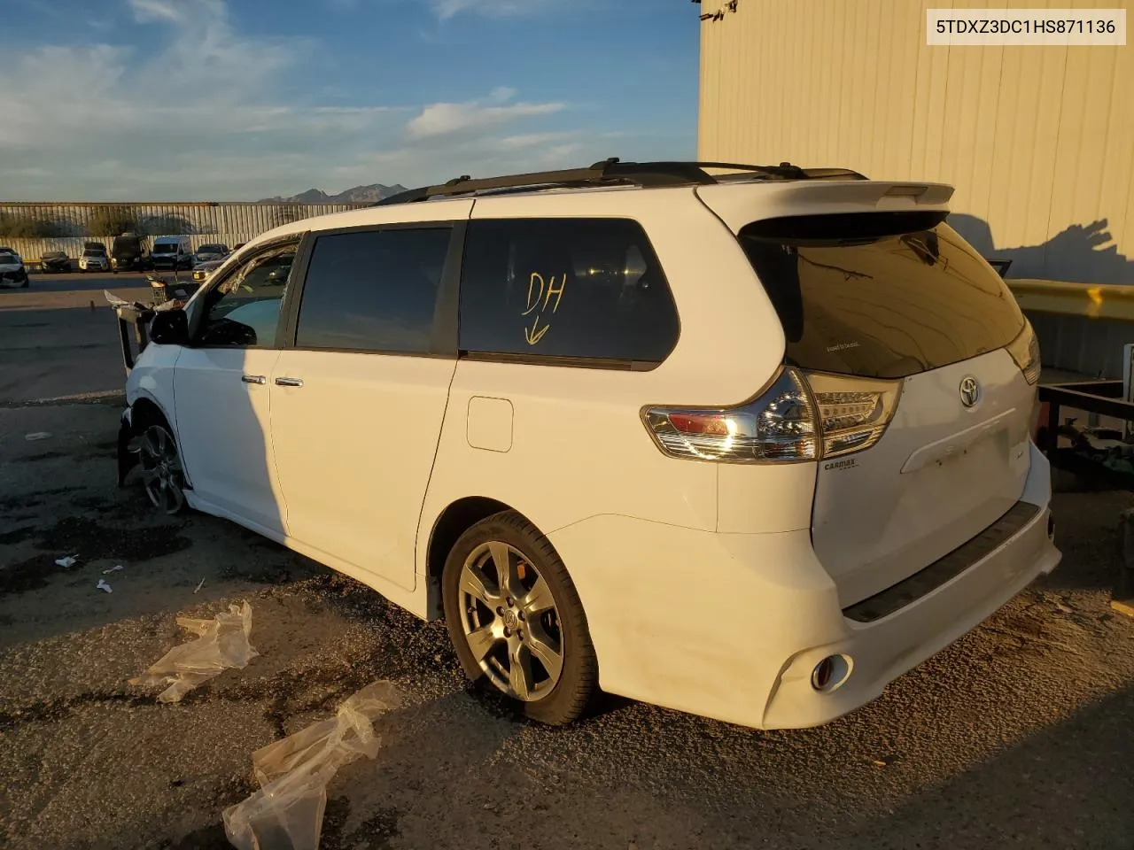 2017 Toyota Sienna Se VIN: 5TDXZ3DC1HS871136 Lot: 78368004