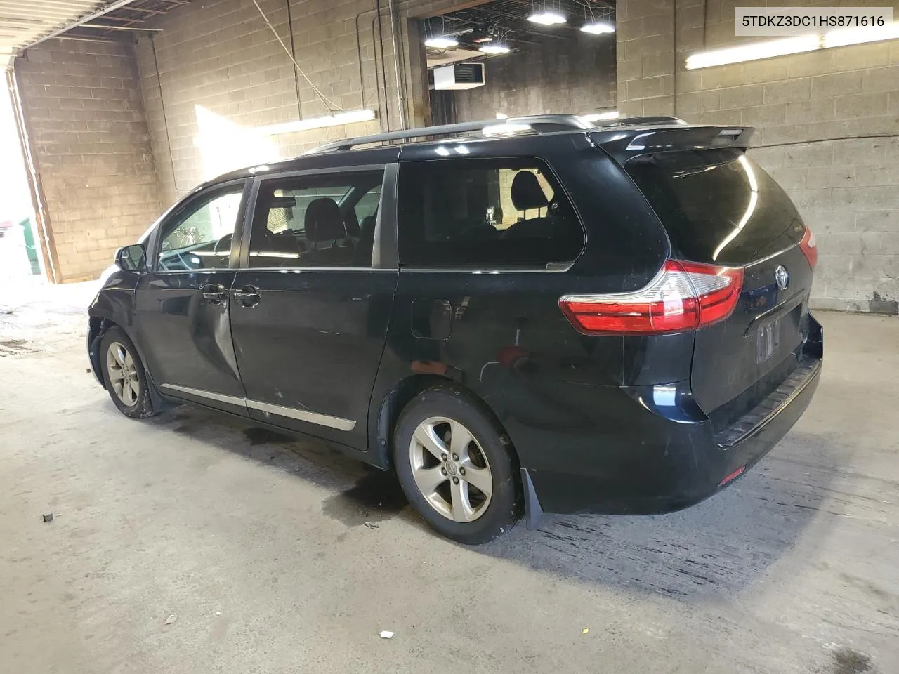 2017 Toyota Sienna Le VIN: 5TDKZ3DC1HS871616 Lot: 78462914