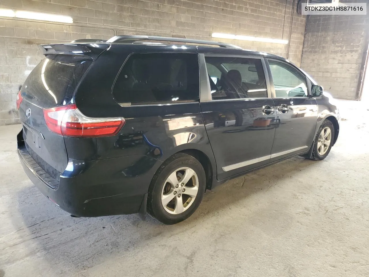 2017 Toyota Sienna Le VIN: 5TDKZ3DC1HS871616 Lot: 78462914