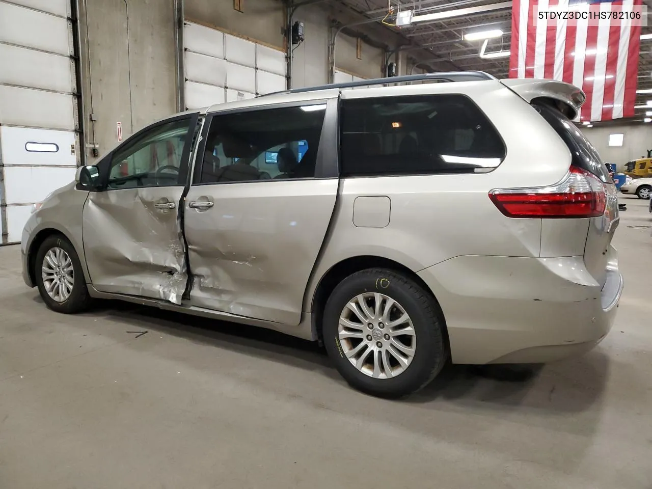 2017 Toyota Sienna Xle VIN: 5TDYZ3DC1HS782106 Lot: 80372544