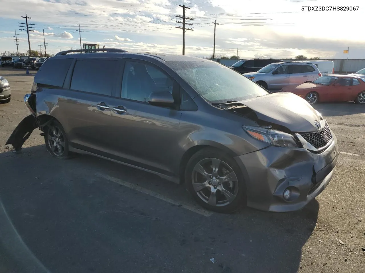 2017 Toyota Sienna Se VIN: 5TDXZ3DC7HS829067 Lot: 80698524