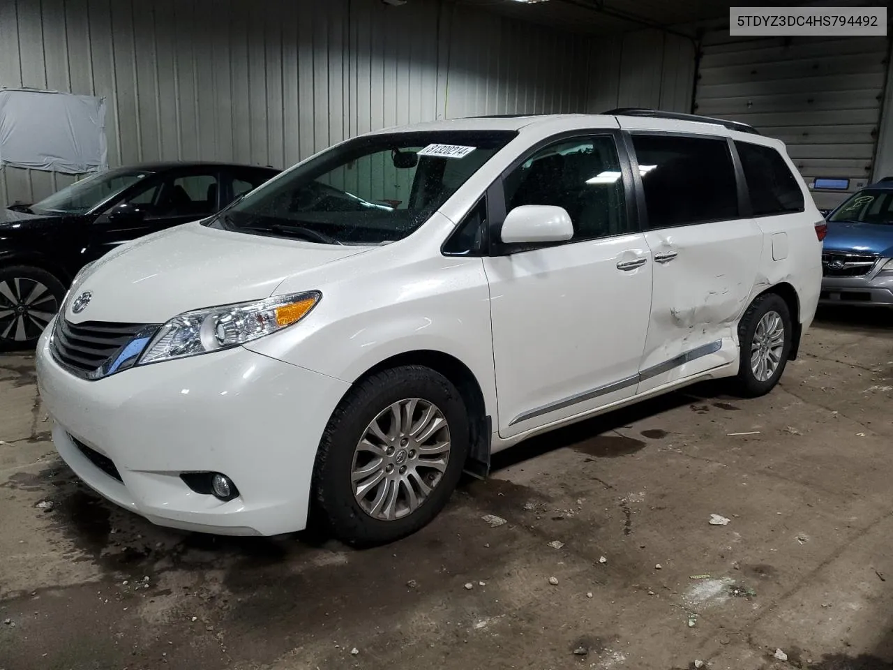 2017 Toyota Sienna Xle VIN: 5TDYZ3DC4HS794492 Lot: 81320214