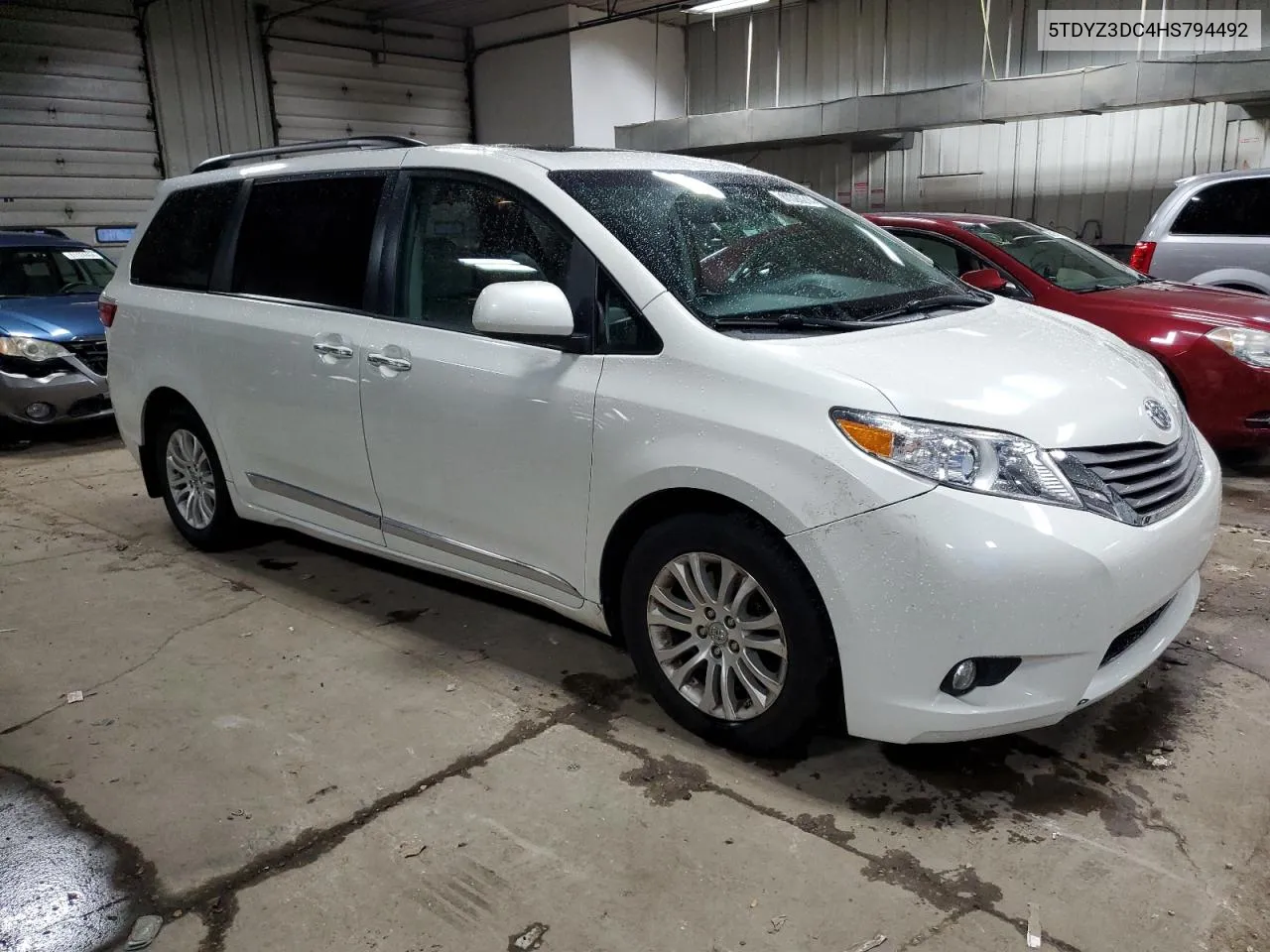 2017 Toyota Sienna Xle VIN: 5TDYZ3DC4HS794492 Lot: 81320214