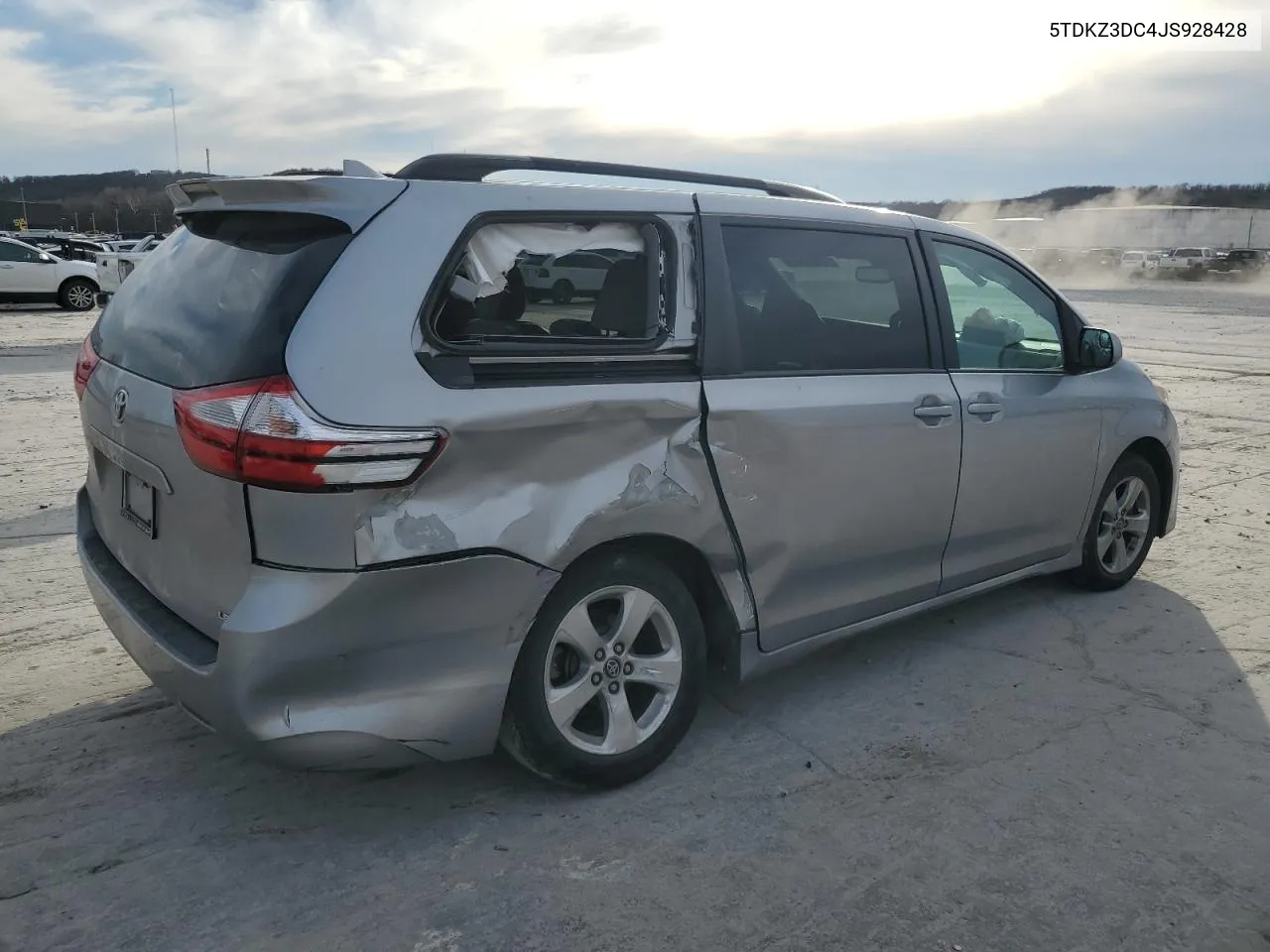 5TDKZ3DC4JS928428 2018 Toyota Sienna Le