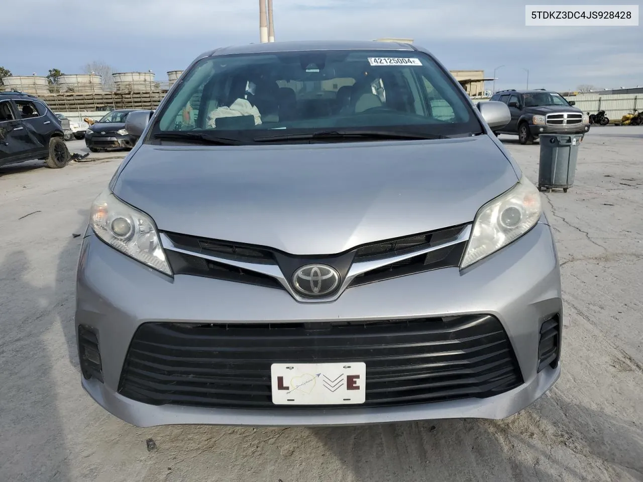 5TDKZ3DC4JS928428 2018 Toyota Sienna Le