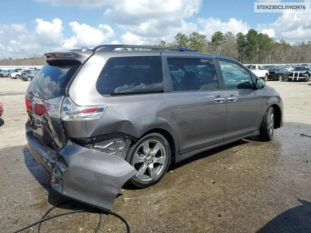 2018 Toyota Sienna Se VIN: 5TDXZ3DC2JS923976 Lot: 44943474