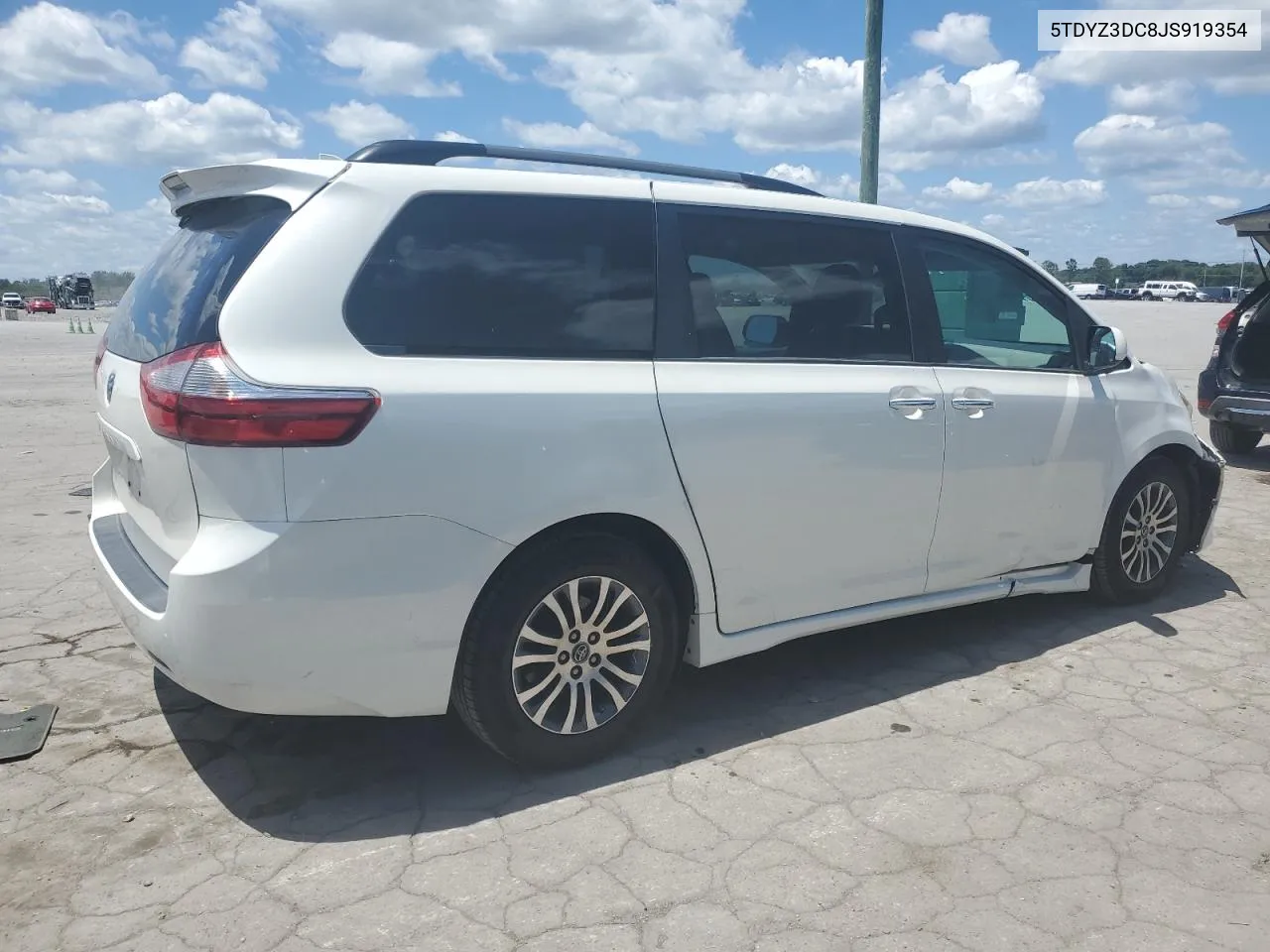 2018 Toyota Sienna Xle VIN: 5TDYZ3DC8JS919354 Lot: 61875454