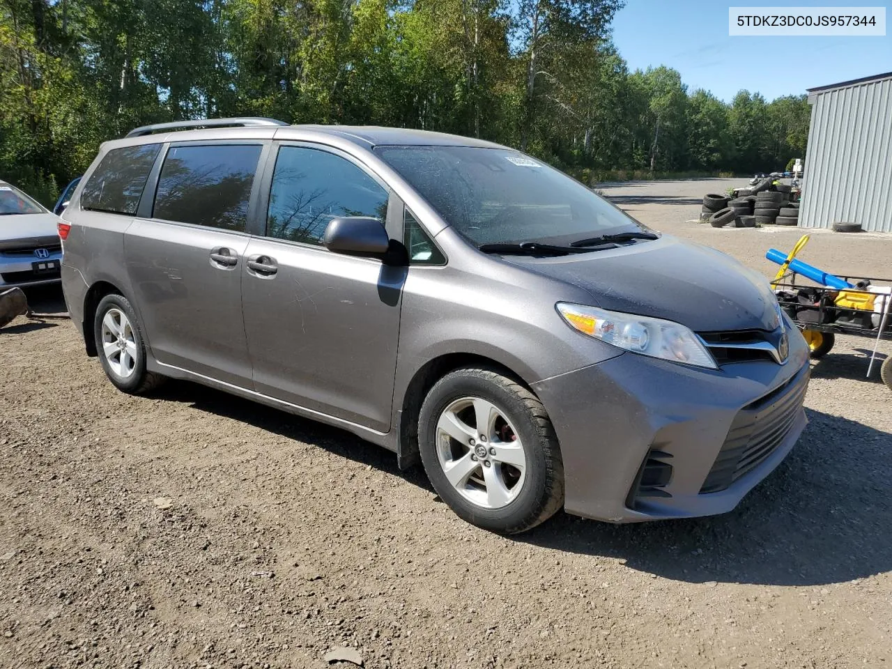 2018 Toyota Sienna Le VIN: 5TDKZ3DC0JS957344 Lot: 68241434