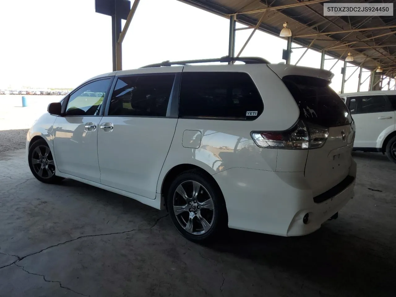 2018 Toyota Sienna Se VIN: 5TDXZ3DC2JS924450 Lot: 70893144