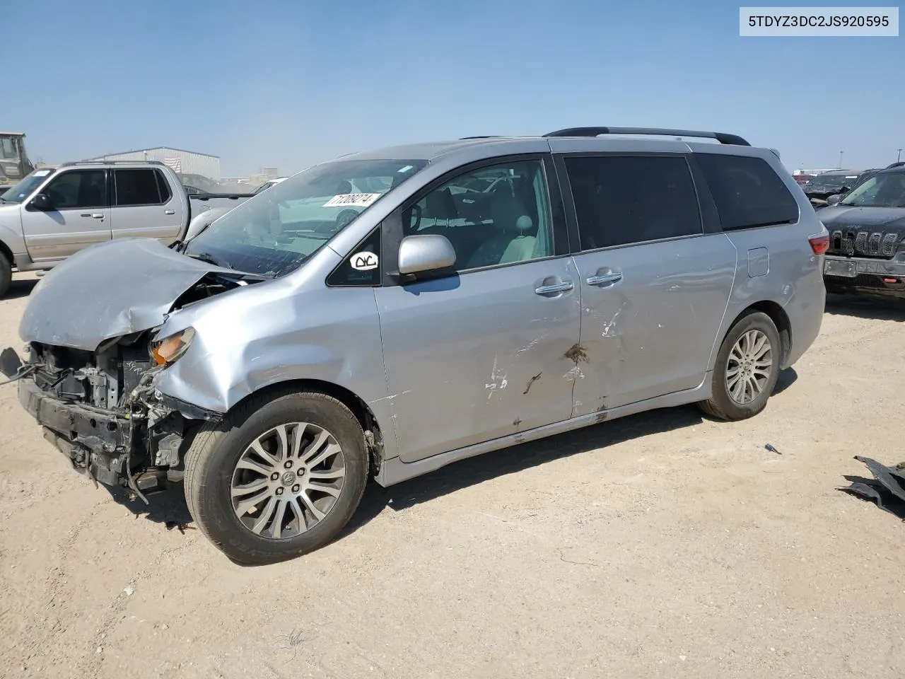 5TDYZ3DC2JS920595 2018 Toyota Sienna Xle