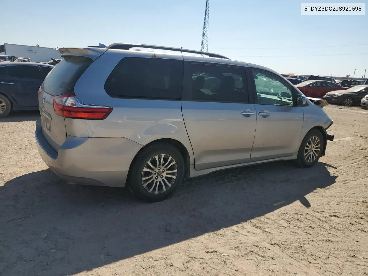 5TDYZ3DC2JS920595 2018 Toyota Sienna Xle