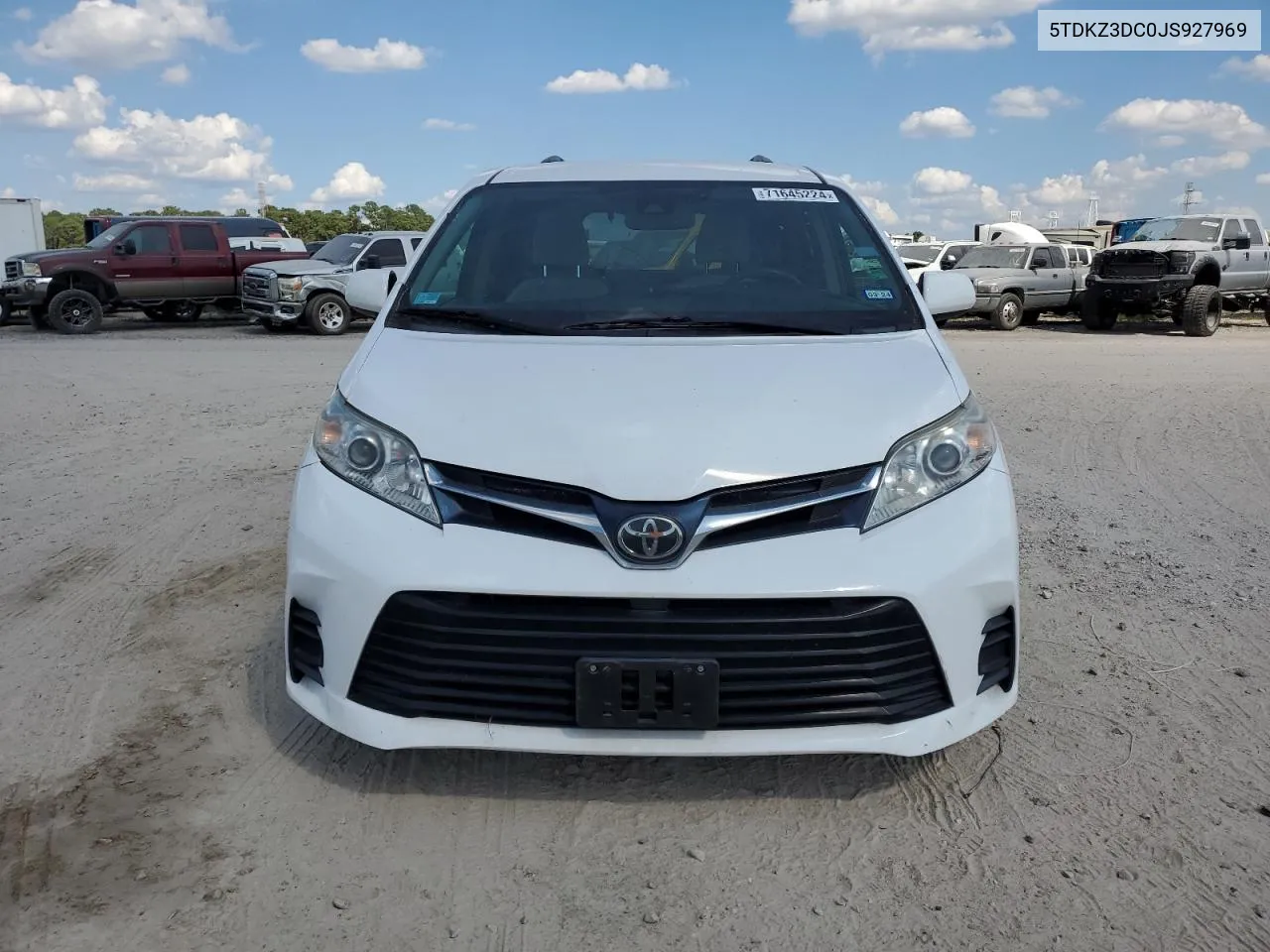 5TDKZ3DC0JS927969 2018 Toyota Sienna Le