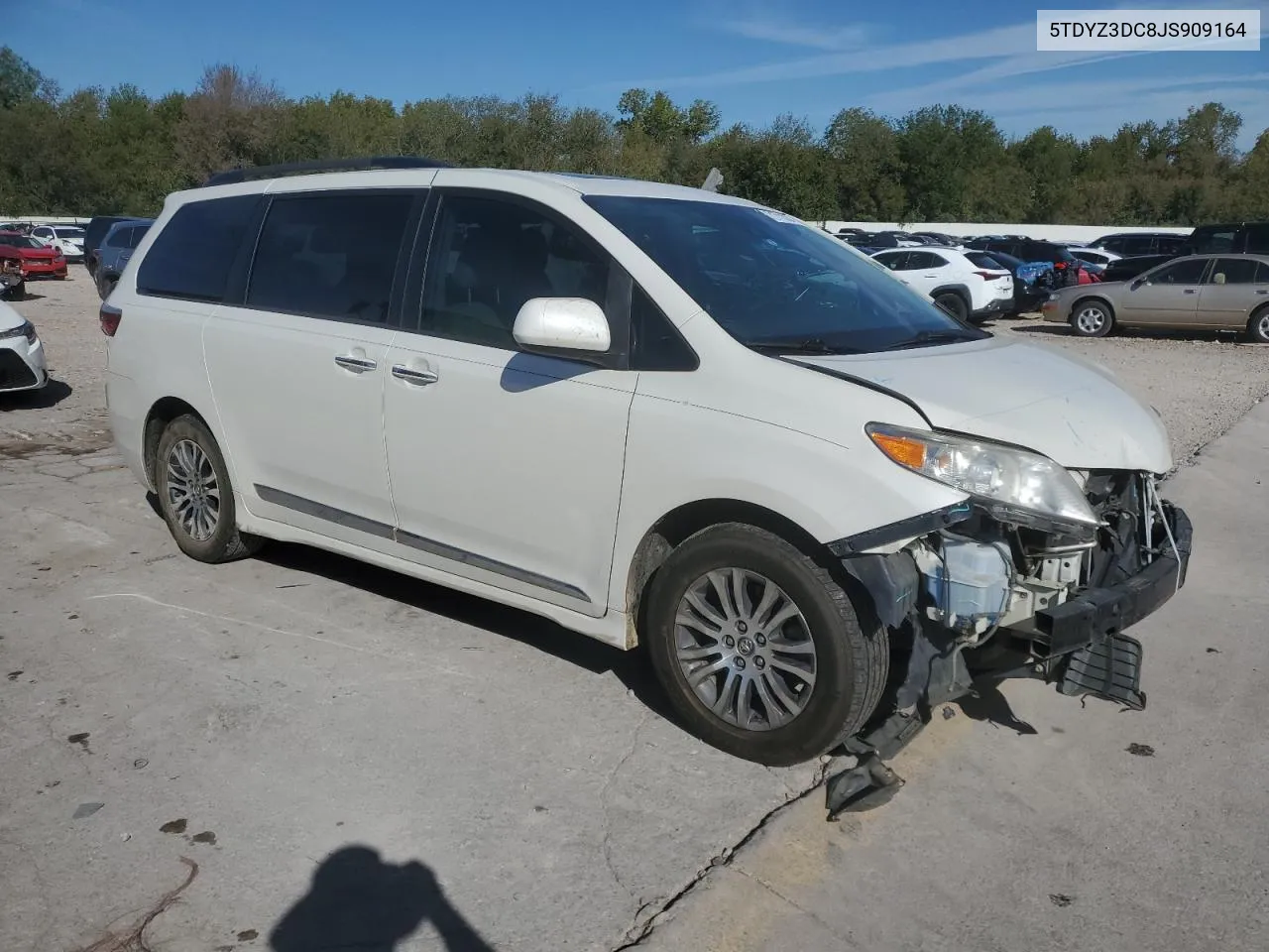 5TDYZ3DC8JS909164 2018 Toyota Sienna Xle