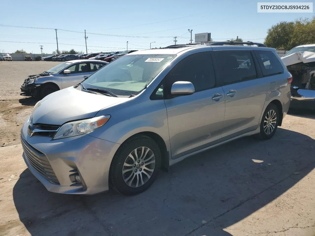 5TDYZ3DC8JS934226 2018 Toyota Sienna Xle