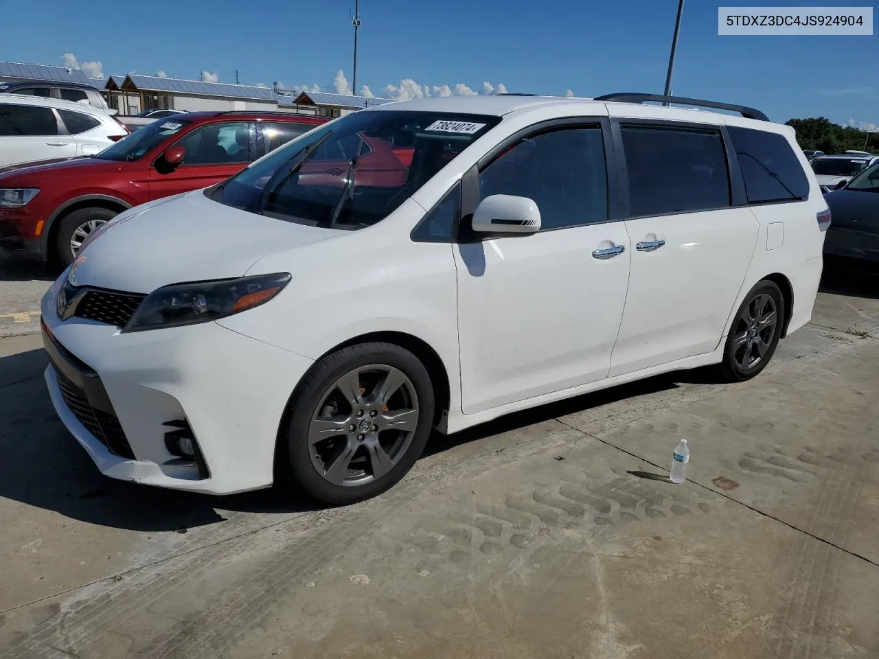 5TDXZ3DC4JS924904 2018 Toyota Sienna Se