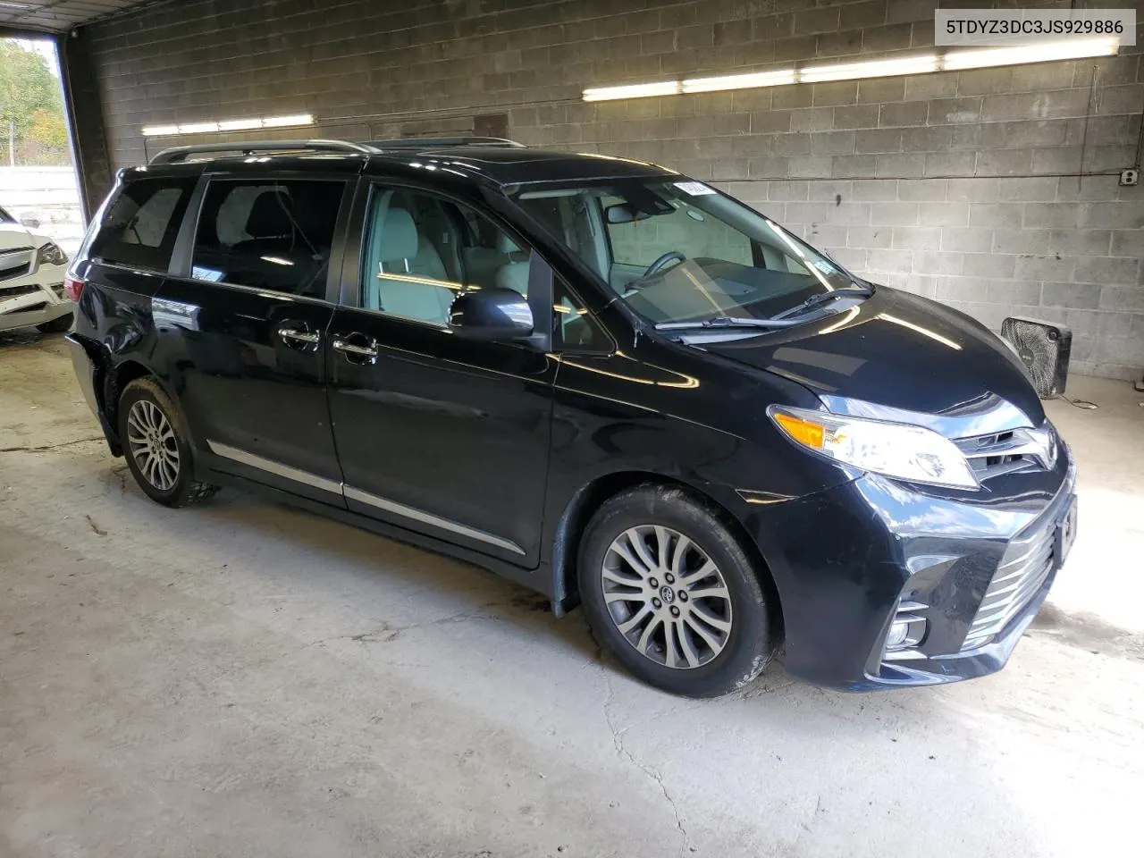 2018 Toyota Sienna Xle VIN: 5TDYZ3DC3JS929886 Lot: 74508274