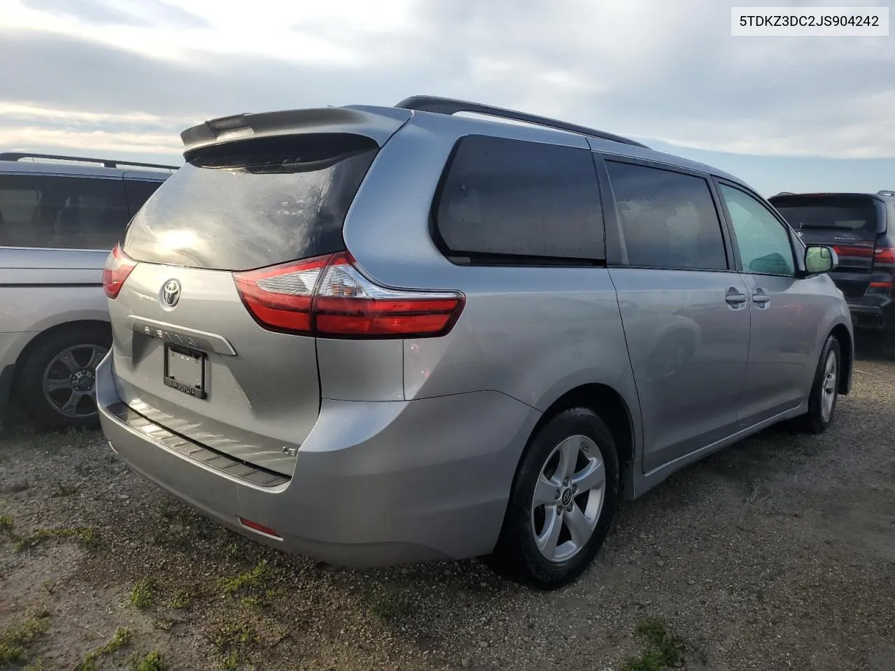 2018 Toyota Sienna Le VIN: 5TDKZ3DC2JS904242 Lot: 74628074