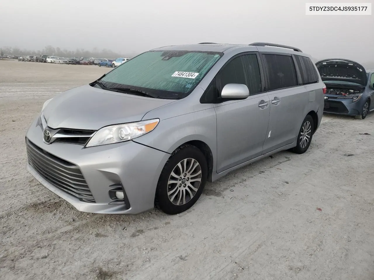 5TDYZ3DC4JS935177 2018 Toyota Sienna Xle