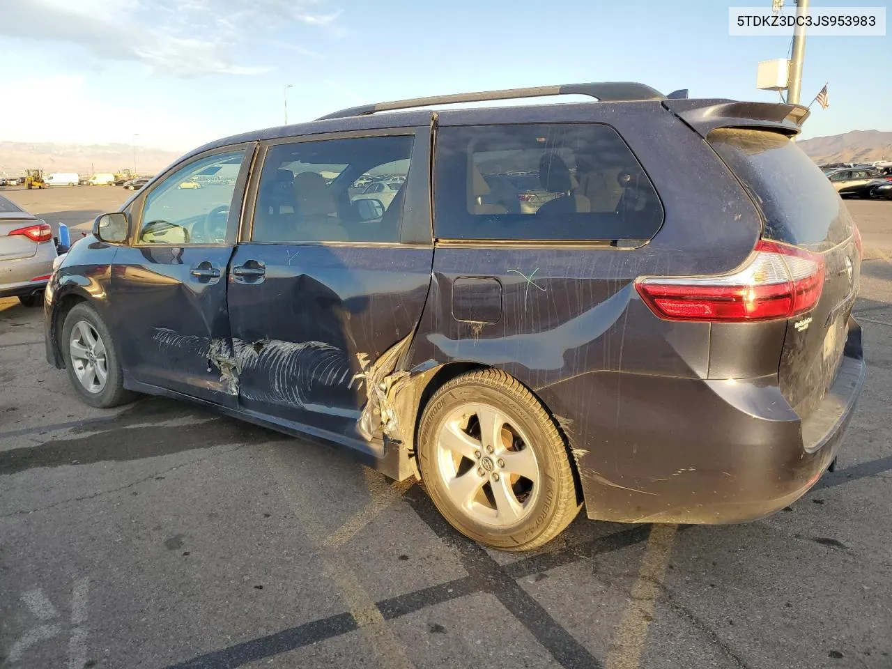 2018 Toyota Sienna Le VIN: 5TDKZ3DC3JS953983 Lot: 75311184