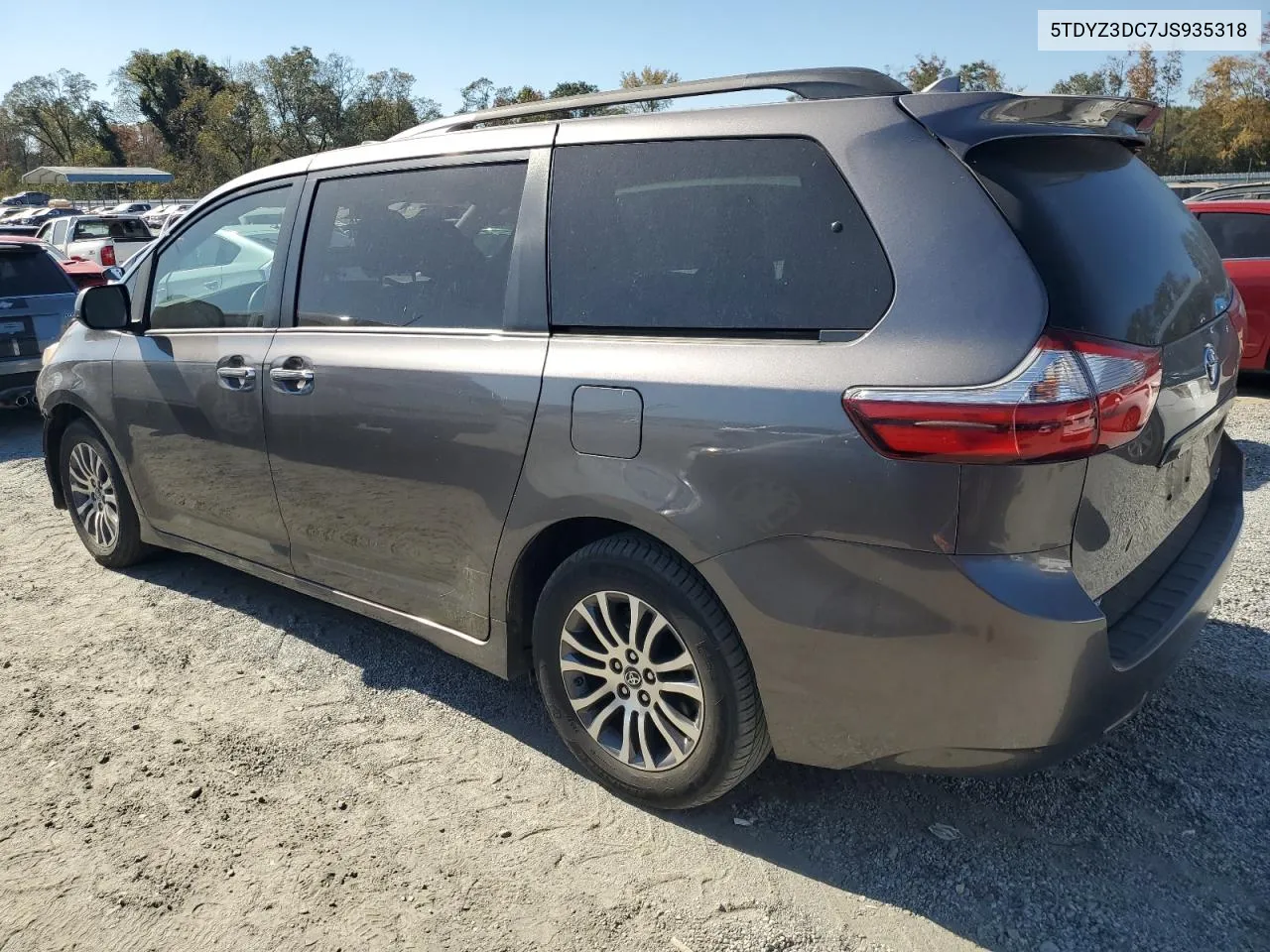 5TDYZ3DC7JS935318 2018 Toyota Sienna Xle