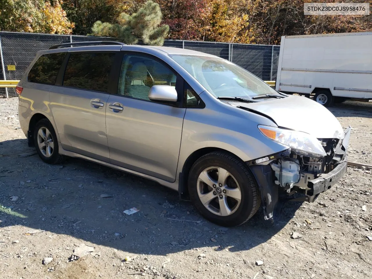 5TDKZ3DC0JS958476 2018 Toyota Sienna Le