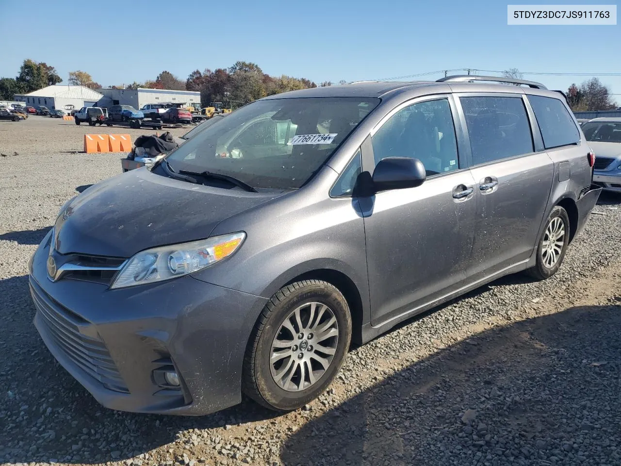 5TDYZ3DC7JS911763 2018 Toyota Sienna Xle