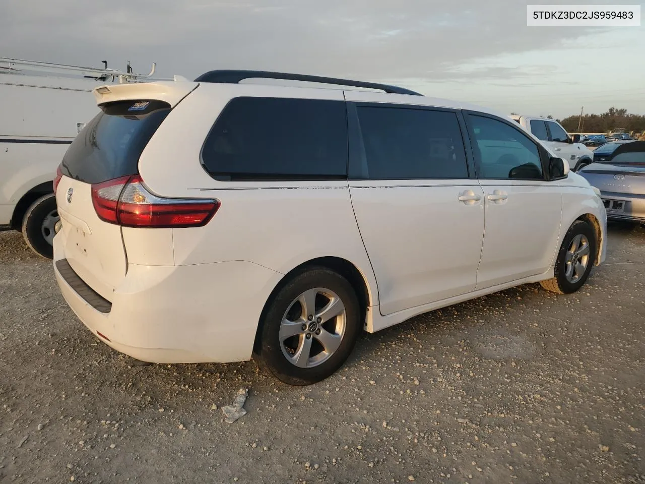 2018 Toyota Sienna Le VIN: 5TDKZ3DC2JS959483 Lot: 78586534