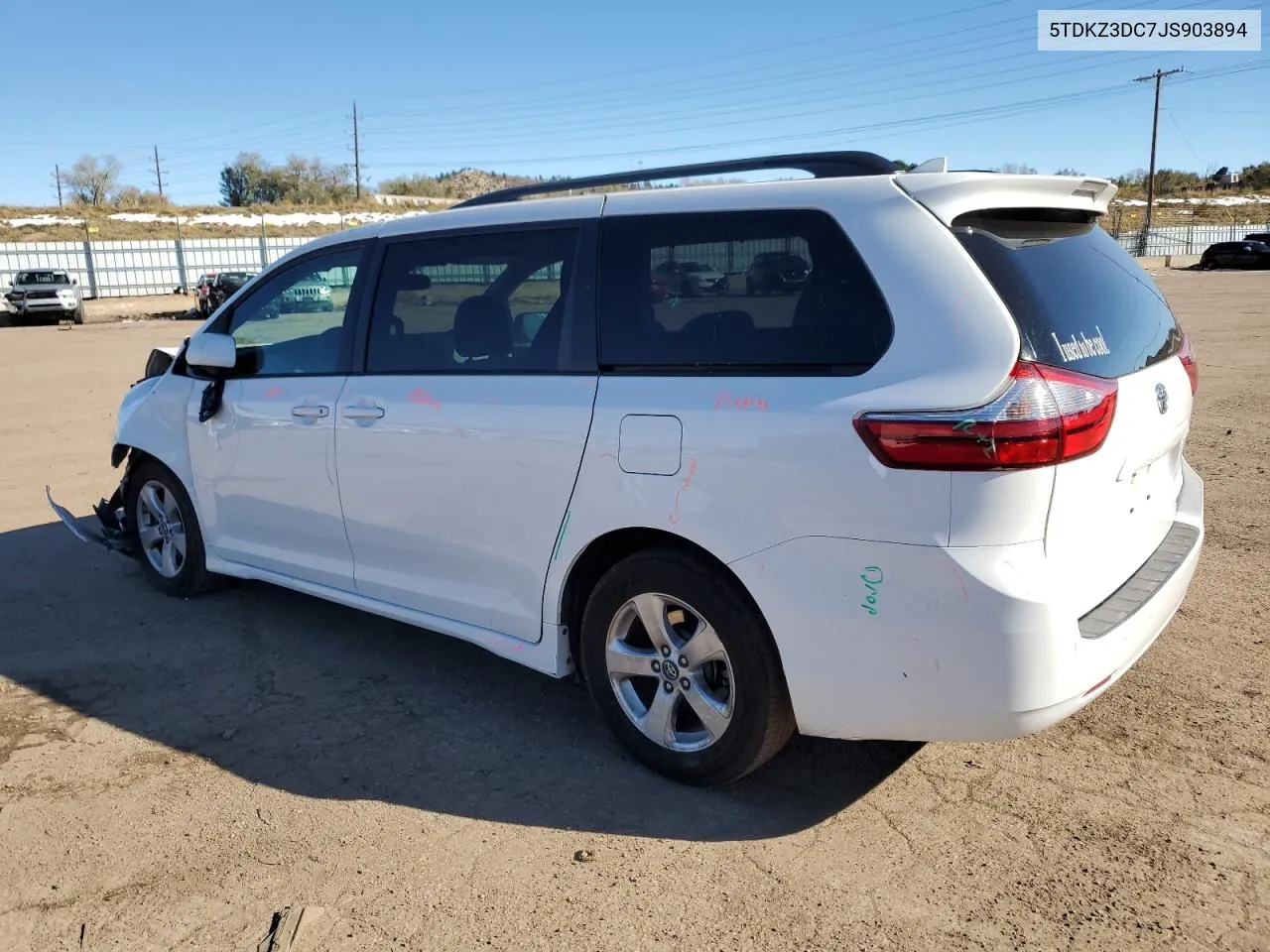 2018 Toyota Sienna Le VIN: 5TDKZ3DC7JS903894 Lot: 79820914