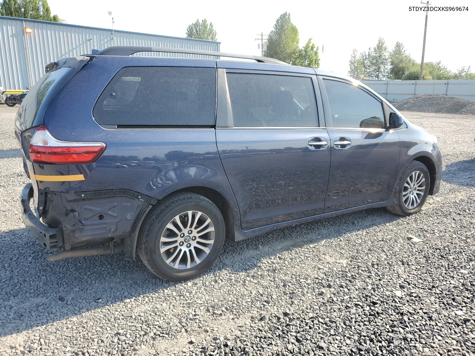 5TDYZ3DCXKS969674 2019 Toyota Sienna Xle